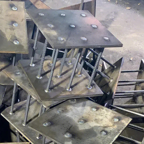 在确定鸡西预埋件位置时，需要考虑以下几点