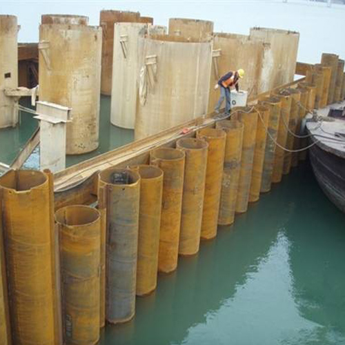 鸡西钢护筒现场安装